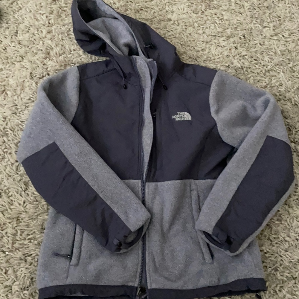 Women’s North Face jacket
